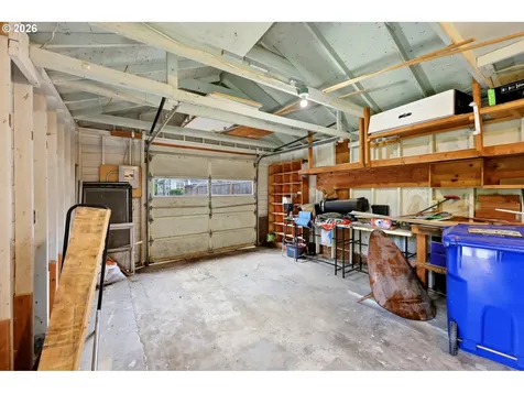 6104 SE Francis Street Portland OR 97206