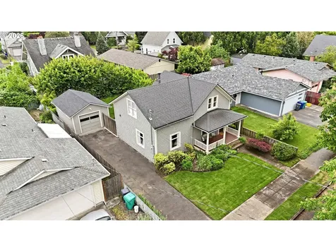 6104 SE Francis Street Portland OR 97206