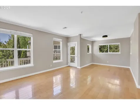 2879 NW Kennedy Court Portland OR 97229