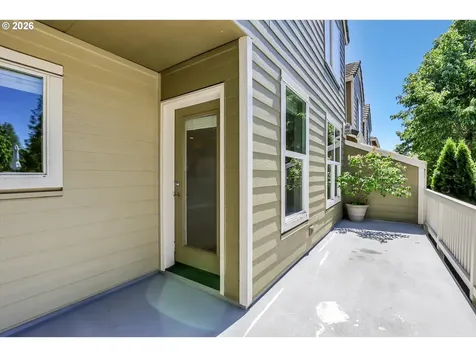 2879 NW Kennedy Court Portland OR 97229