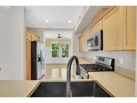 2879 NW Kennedy Court Portland OR 97229