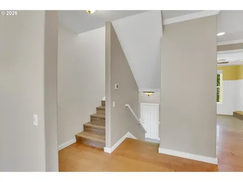 2879 NW Kennedy Court Portland OR 97229