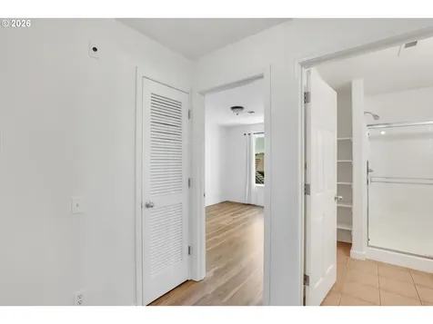 2879 NW Kennedy Court Portland OR 97229