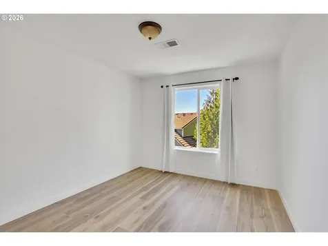 2879 NW Kennedy Court Portland OR 97229