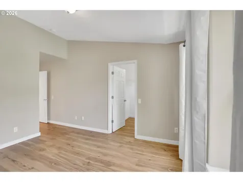 2879 NW Kennedy Court Portland OR 97229