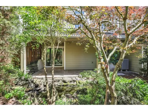 2879 NW Kennedy Court Portland OR 97229