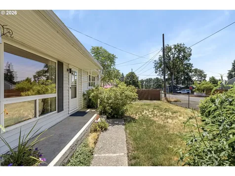 845 Cornell Avenue Gladstone OR 97027