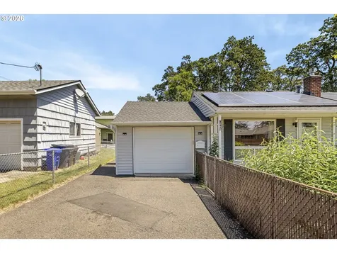 845 Cornell Avenue Gladstone OR 97027