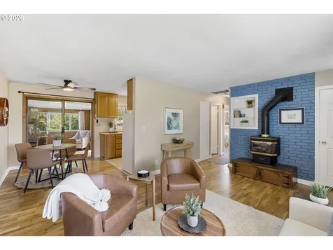 845 Cornell Avenue Gladstone OR 97027