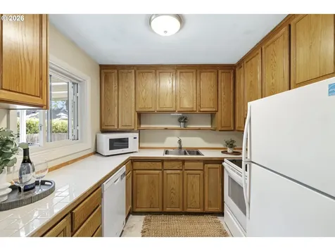 845 Cornell Avenue Gladstone OR 97027