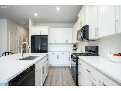 1672 NW Landon Street Mcminnville OR 97128