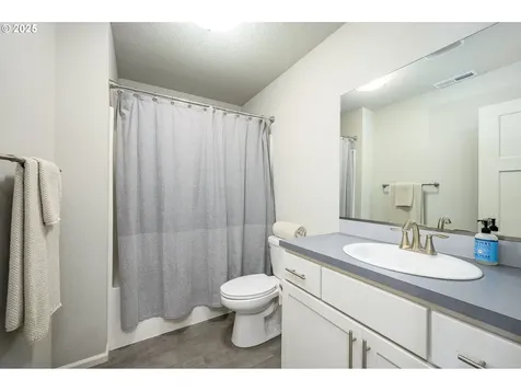 1672 NW Landon Street Mcminnville OR 97128