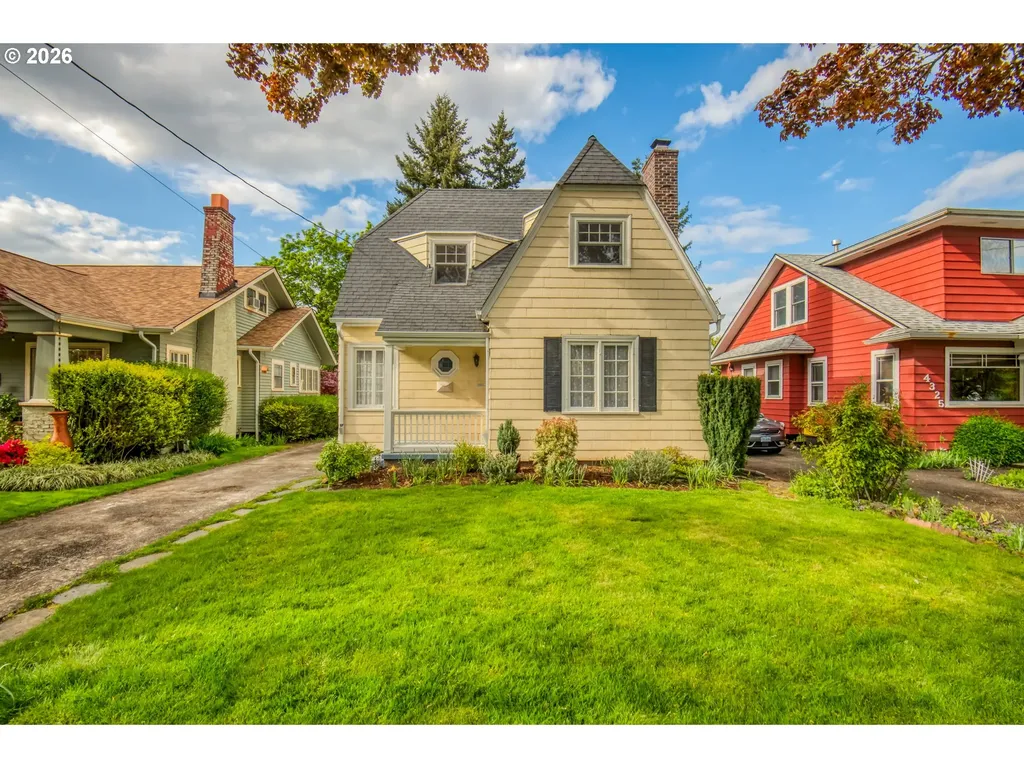 4315 NE Laurelhurst Place Portland OR 97213
