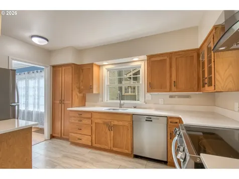 4315 NE Laurelhurst Place Portland OR 97213