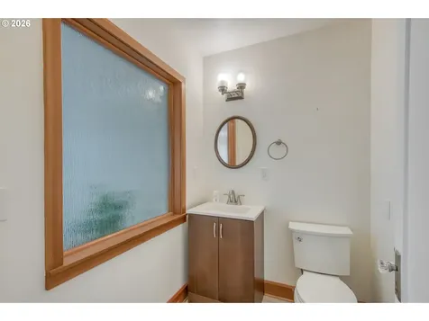 4315 NE Laurelhurst Place Portland OR 97213