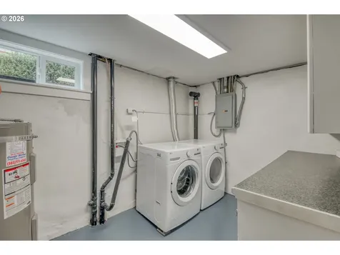 4315 NE Laurelhurst Place Portland OR 97213