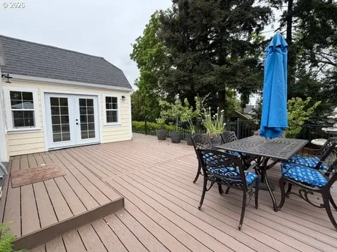 4315 NE Laurelhurst Place Portland OR 97213