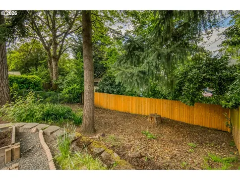 4315 NE Laurelhurst Place Portland OR 97213