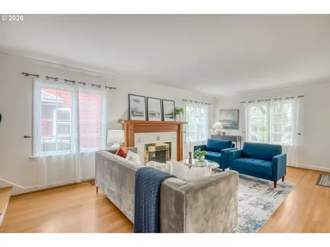4315 NE Laurelhurst Place Portland OR 97213