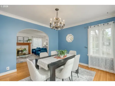 4315 NE Laurelhurst Place Portland OR 97213