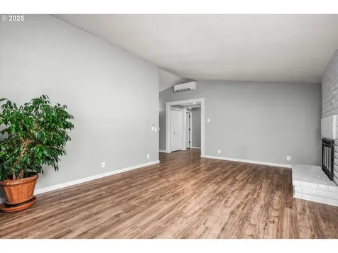 1215 Cedar Ridge Drive Eugene OR 97401