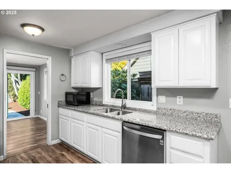 1215 Cedar Ridge Drive Eugene OR 97401