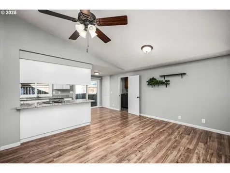 1215 Cedar Ridge Drive Eugene OR 97401