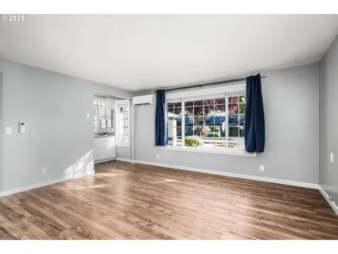 1215 Cedar Ridge Drive Eugene OR 97401