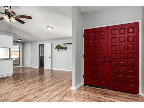 1215 Cedar Ridge Drive Eugene OR 97401