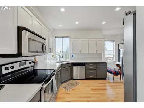 10907 SE Henderson Drive Portland OR 97266