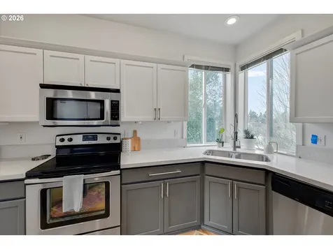 10907 SE Henderson Drive Portland OR 97266