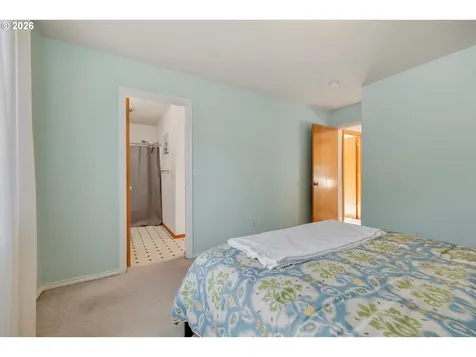 10907 SE Henderson Drive Portland OR 97266