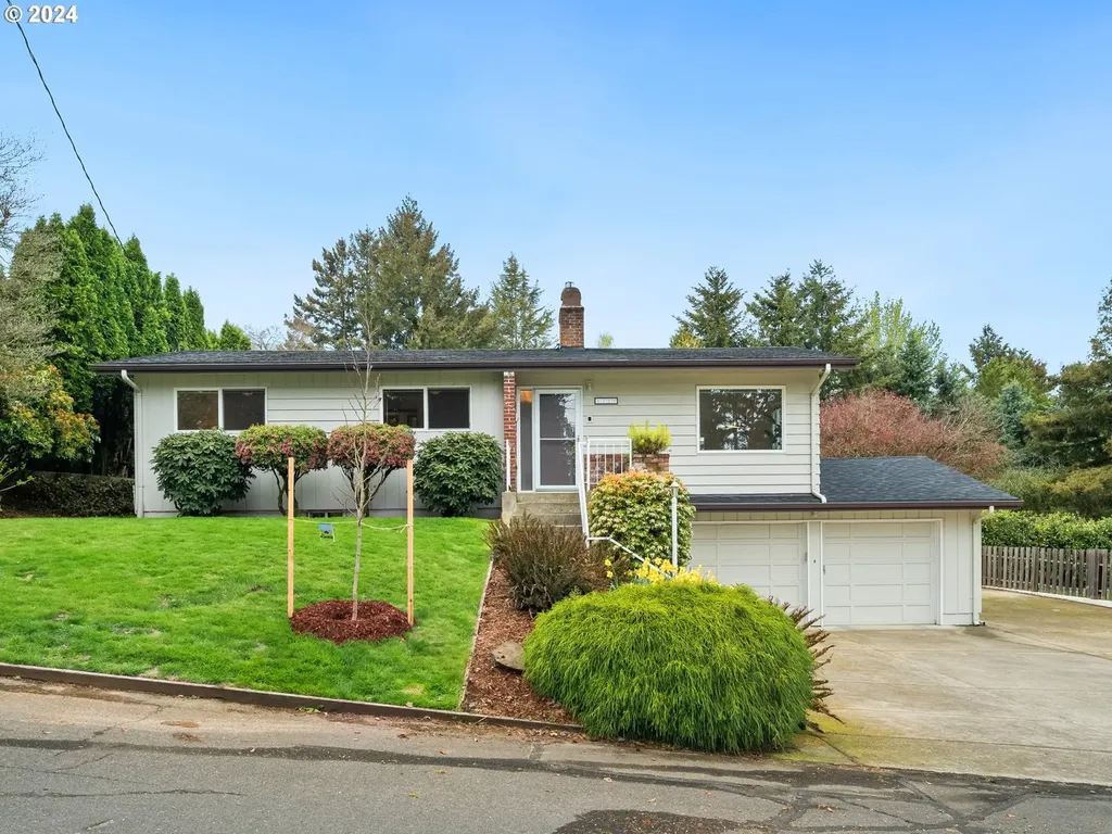1225 NE 166th Avenue Portland OR 97230