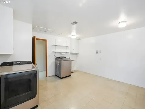 1225 NE 166th Avenue Portland OR 97230