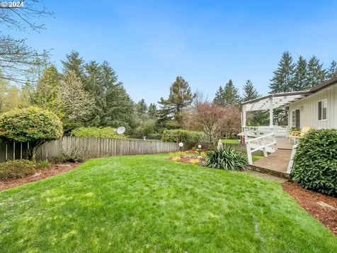 1225 NE 166th Avenue Portland OR 97230