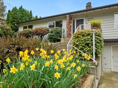 1225 NE 166th Avenue Portland OR 97230