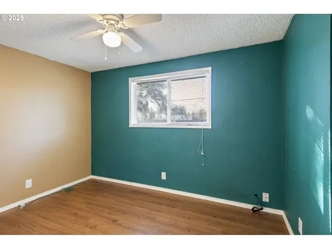26 E 3rd Street Lowell OR 97452