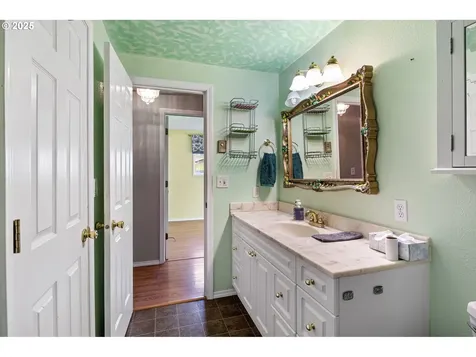 26 E 3rd Street Lowell OR 97452