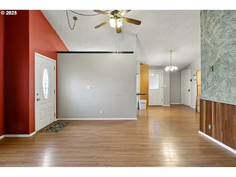 26 E 3rd Street Lowell OR 97452