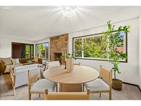 4470 Lakeview Boulevard Lake Oswego OR 97035