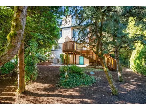 4470 Lakeview Boulevard Lake Oswego OR 97035