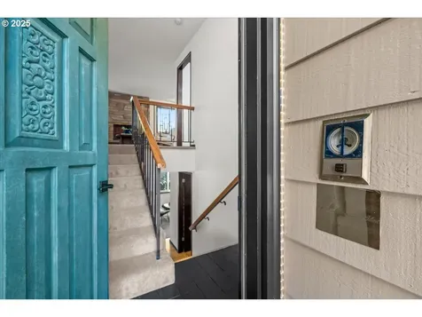 4470 Lakeview Boulevard Lake Oswego OR 97035