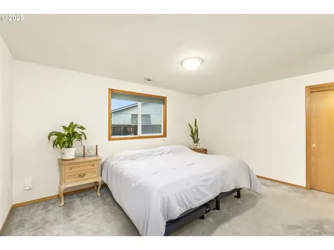 6196 SE Century Court Hillsboro OR 97123