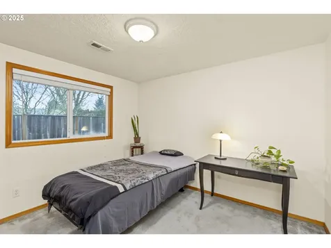 6196 SE Century Court Hillsboro OR 97123