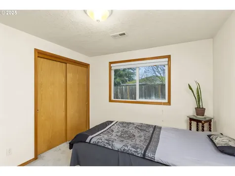 6196 SE Century Court Hillsboro OR 97123