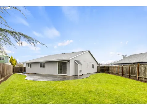6196 SE Century Court Hillsboro OR 97123
