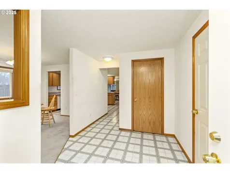 6196 SE Century Court Hillsboro OR 97123
