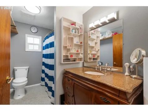226 SW 16th Street Chehalis WA 98532