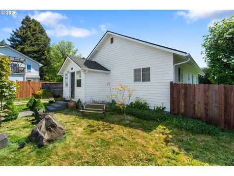 226 SW 16th Street Chehalis WA 98532
