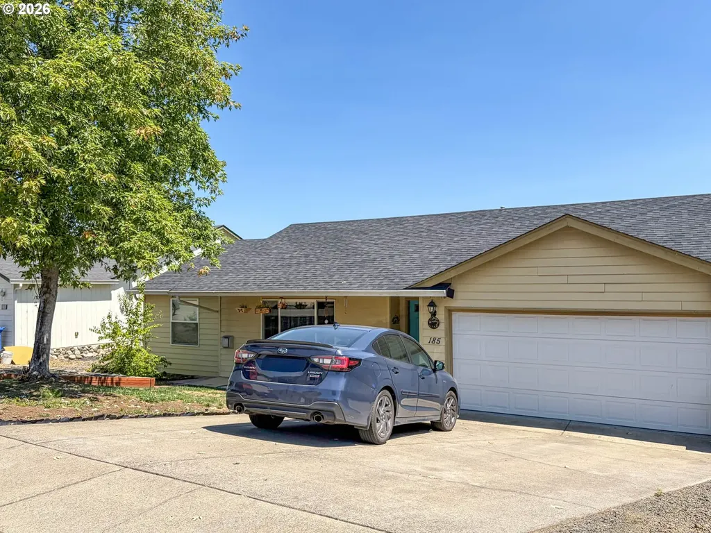 185 SE Lebleu Lane Winston OR 97496